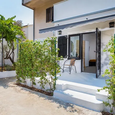Apartment 3 Minutes From The Beach: Lovely Pula